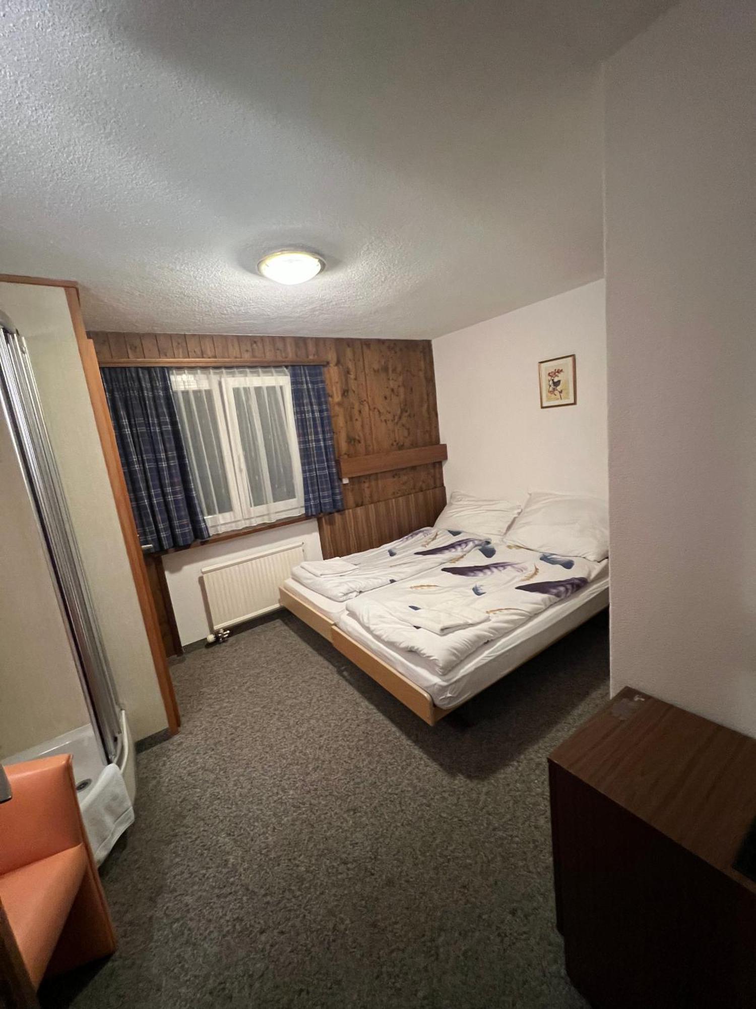 Romantic Room With Private Bathroom Saas im Prattigau Extérieur photo